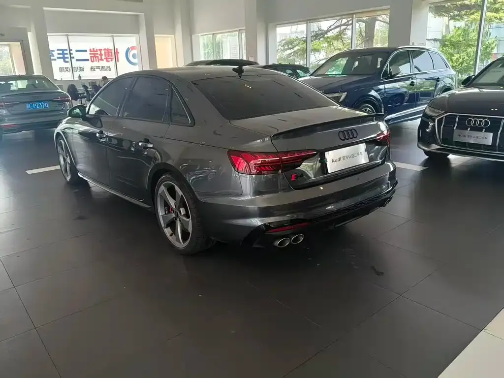 Audi S4 2023 из CN, фото 5
