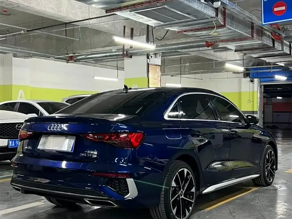 Audi A3 2023 из CN, фото 2