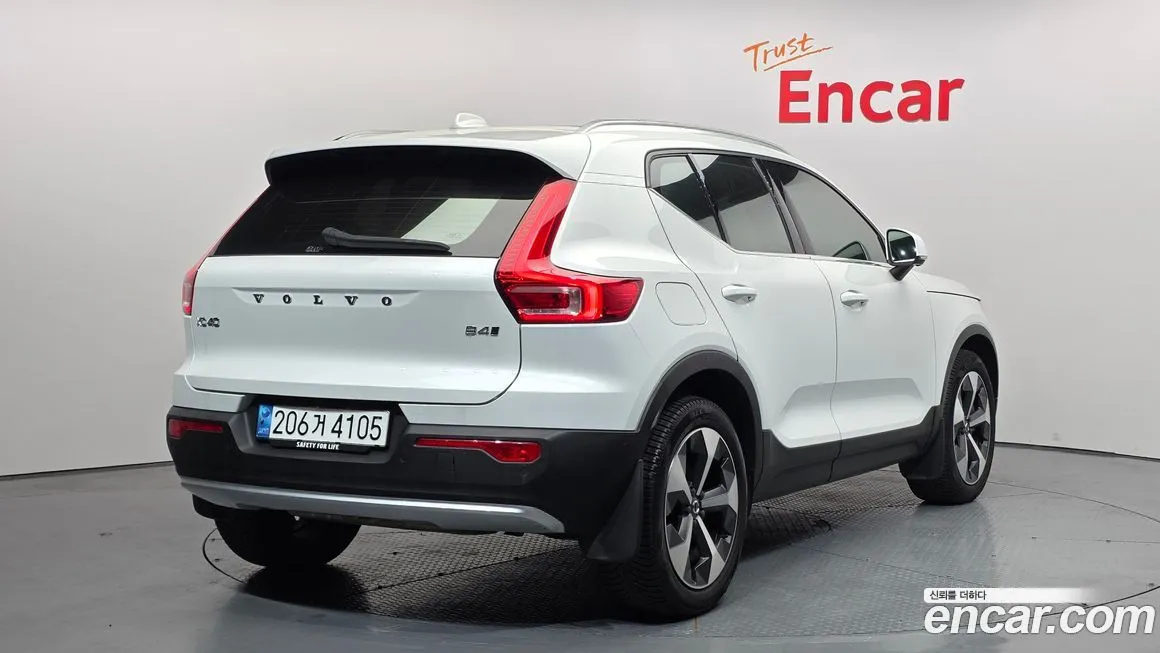 Volvo XC40 2023 из KR, фото 5