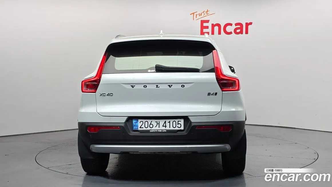 Volvo XC40 2023 из KR, фото 3