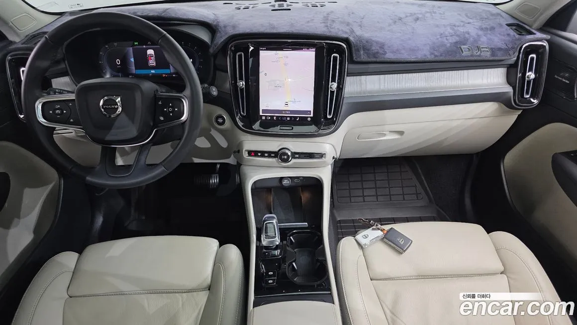 Volvo XC40 2023 из KR, фото 8