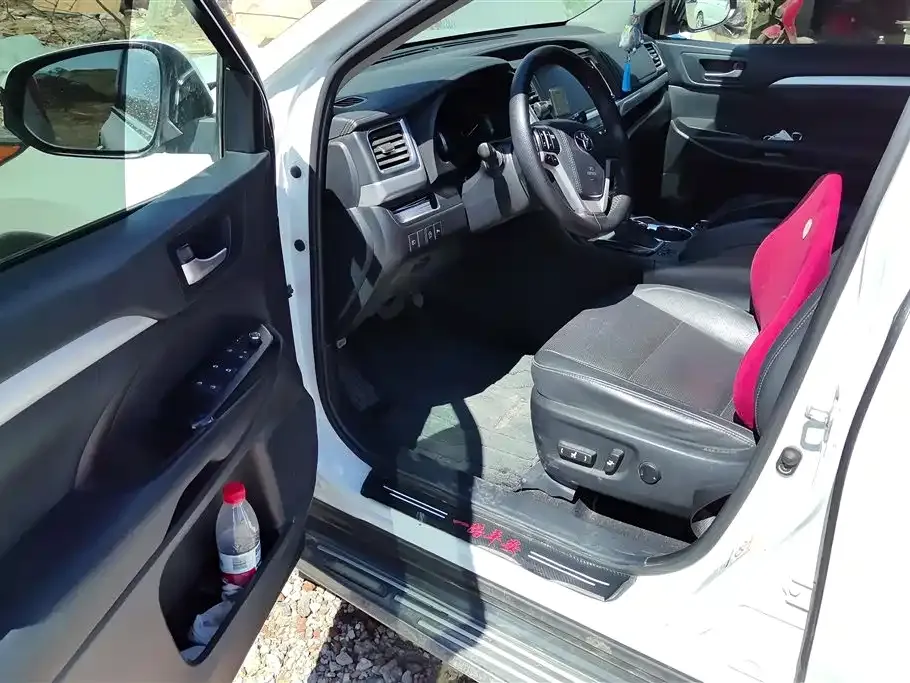 Toyota Highlander 2022 из CN, фото 10