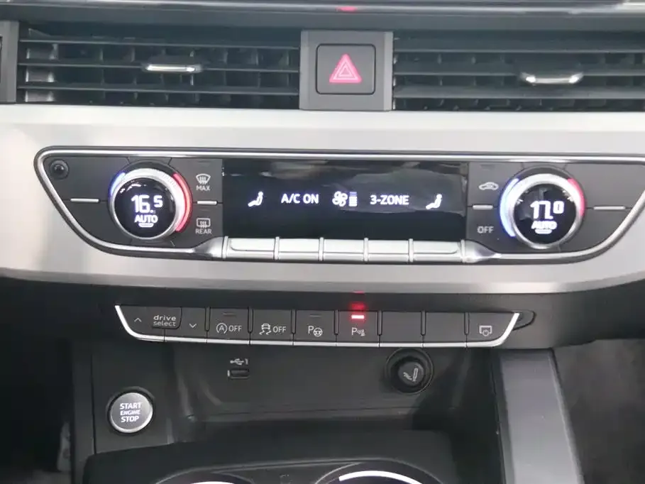 Audi A4L 2021 из CN, фото 7