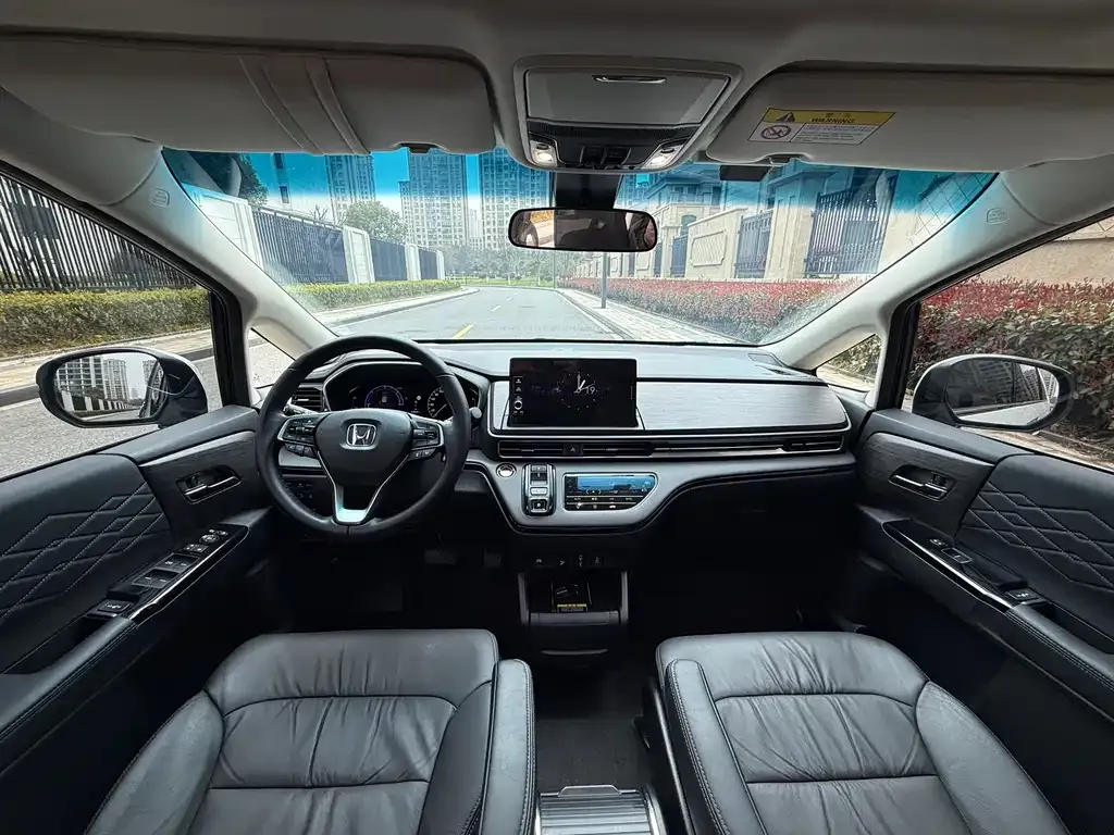 Honda Elysion 2023 из CN, фото 6
