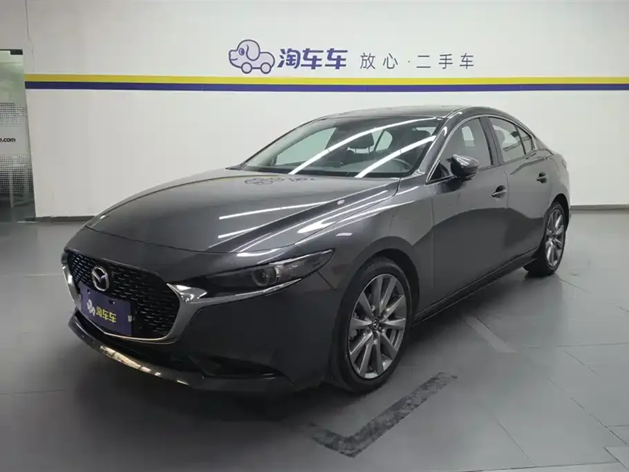 Mazda 3 Axela — фото 1