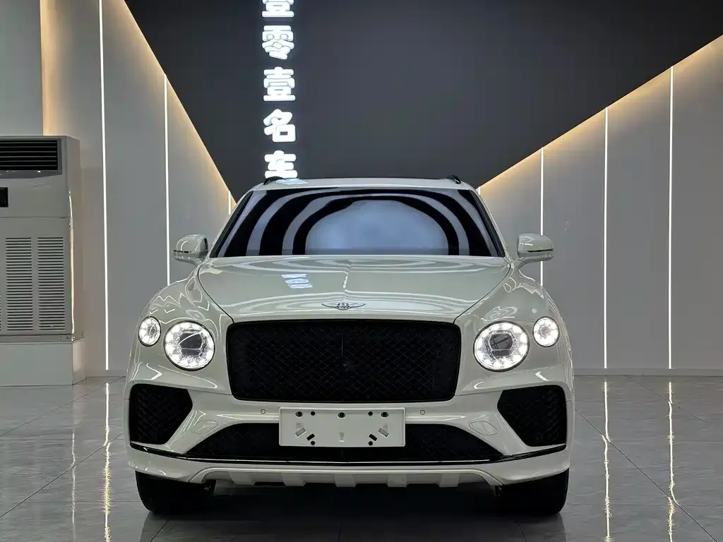 Bentley Bentayga 2021 из CN, фото 7