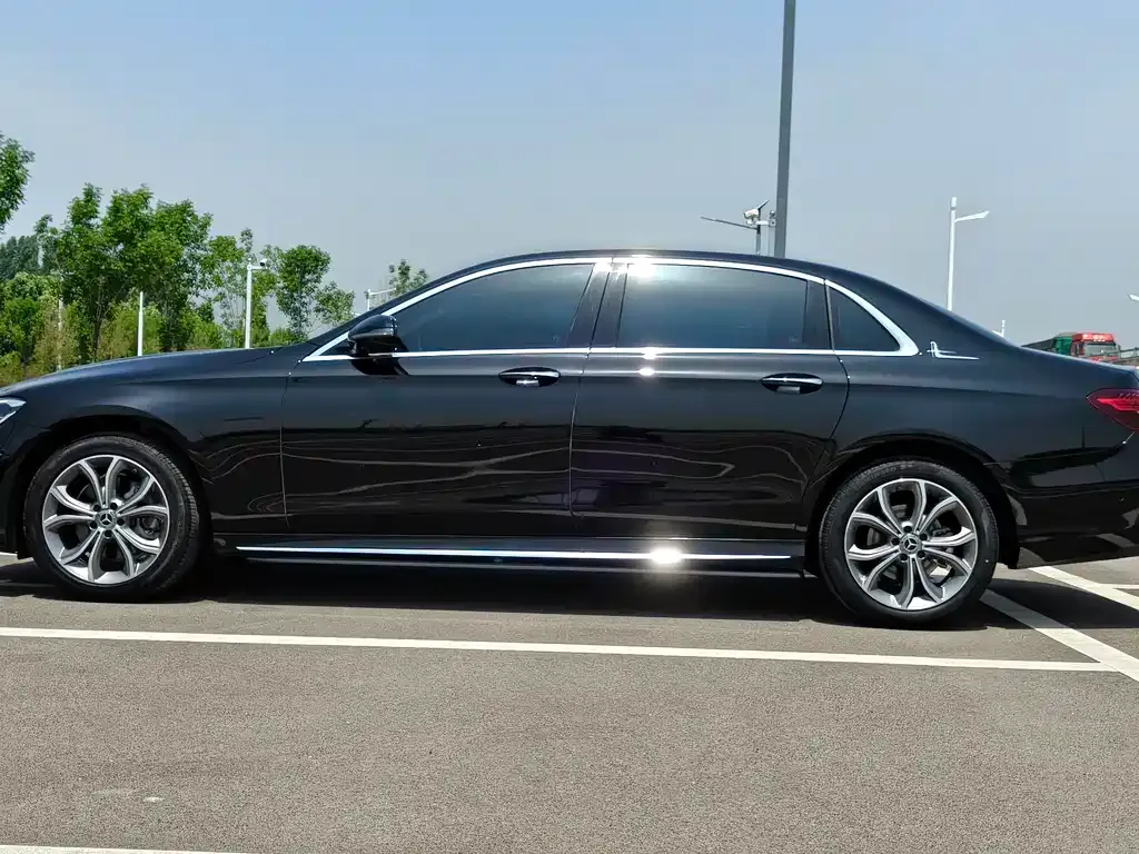 Mercedes-Benz E-Class 2021 из CN, фото 2