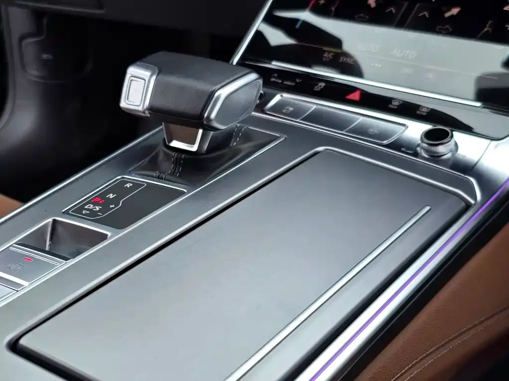 Audi A7L 2025 из CN, фото 8