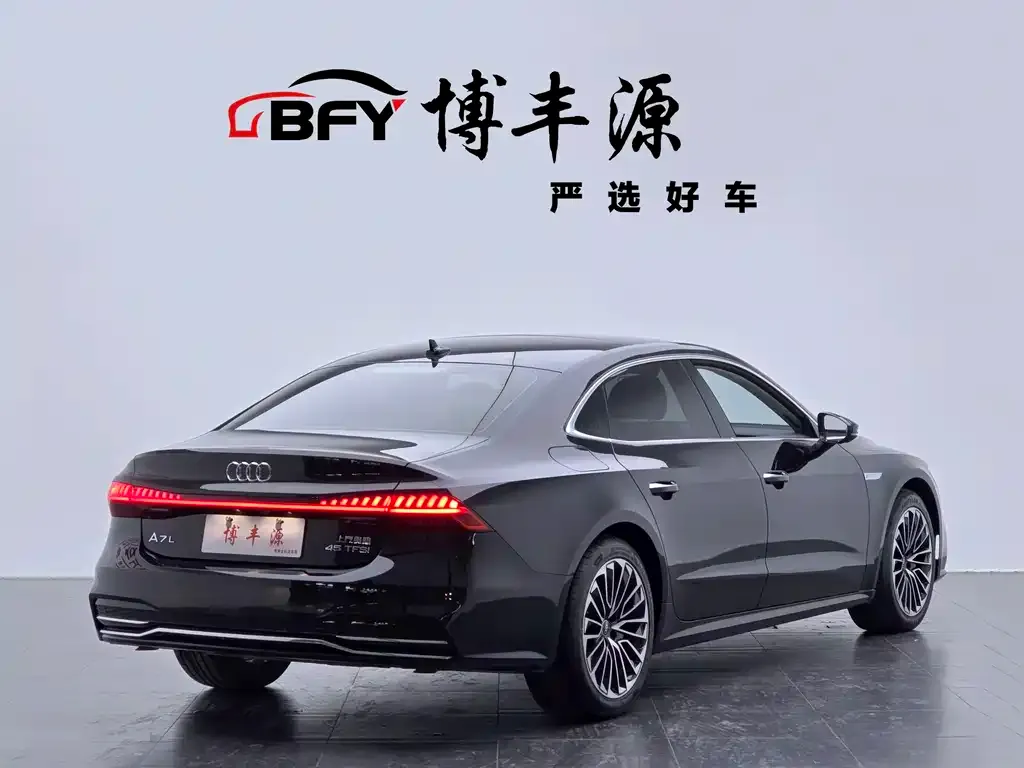 Audi A7L 2025 из CN, фото 5