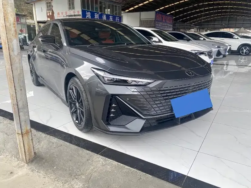 Changan UNI-V 2023 из CN, фото 2
