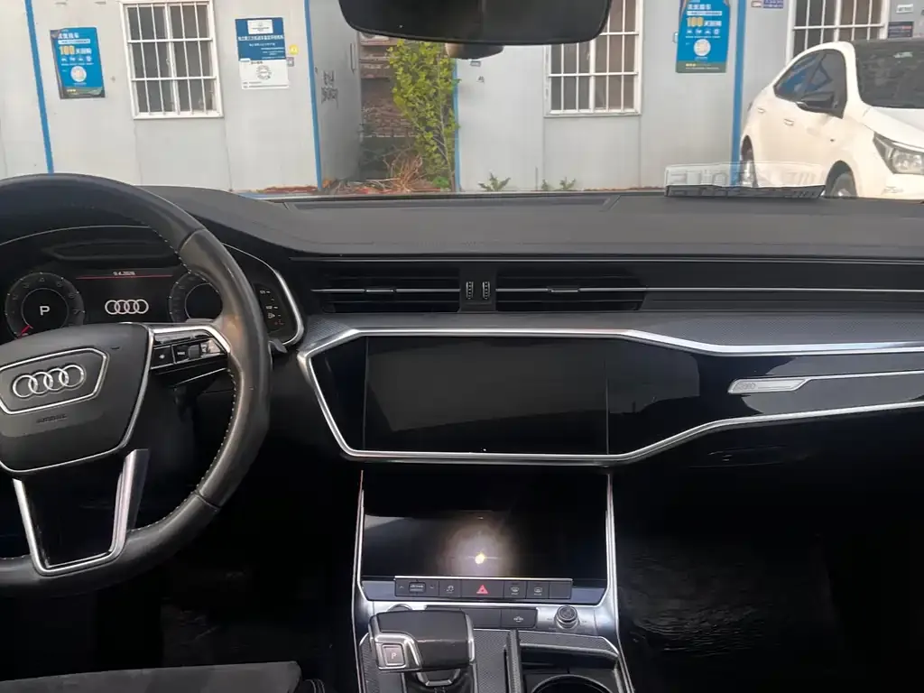 Audi A6L 2021 из CN, фото 4