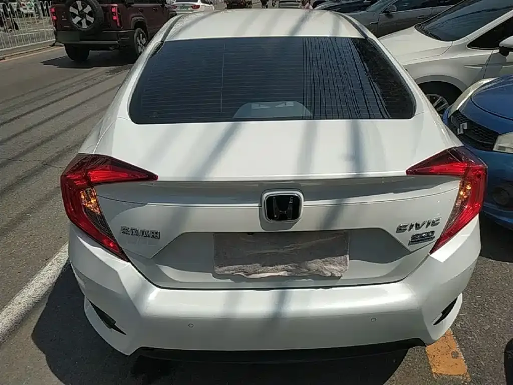 Honda Civic 2021 из CN, фото 2