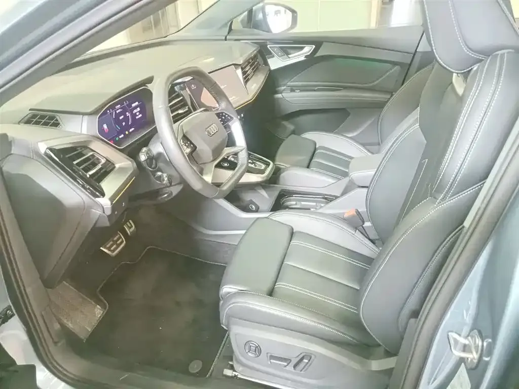 Audi Q4 e-tron 2025 из CN, фото 9