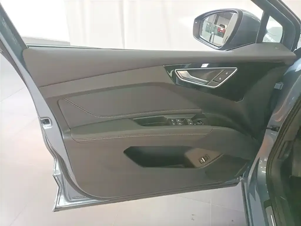 Audi Q4 e-tron 2025 из CN, фото 3