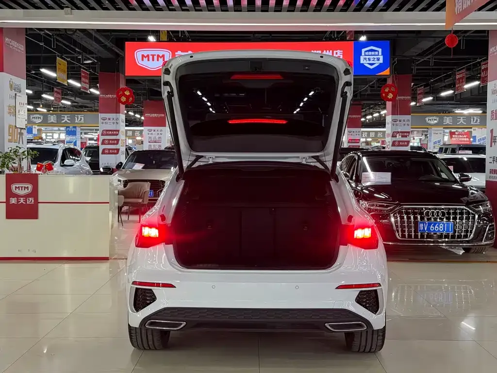 Audi A3 2022 из CN, фото 6
