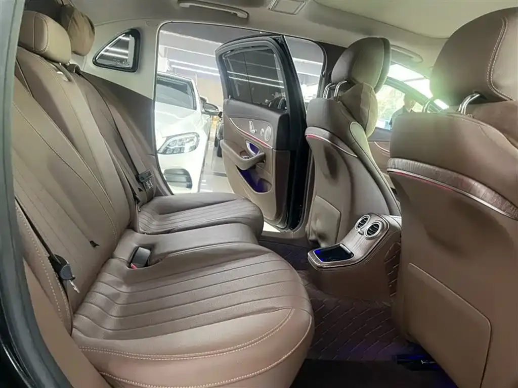 Mercedes-Benz E-Class 2023 из CN, фото 2