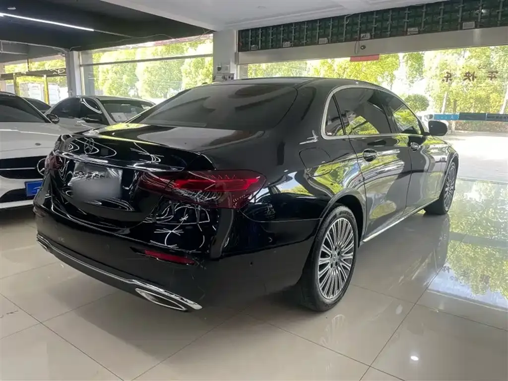 Mercedes-Benz E-Class 2023 из CN, фото 5
