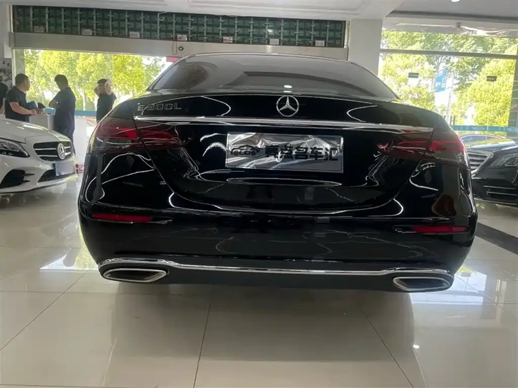 Mercedes-Benz E-Class 2023 из CN, фото 6