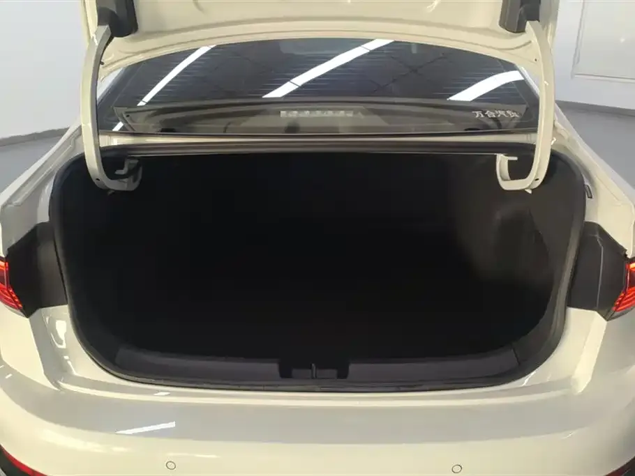 Volkswagen Sagitar 2023 из CN, фото 5