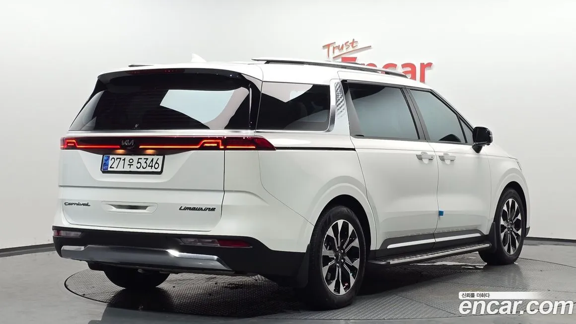 Kia Carnival 2021 из KR, фото 2