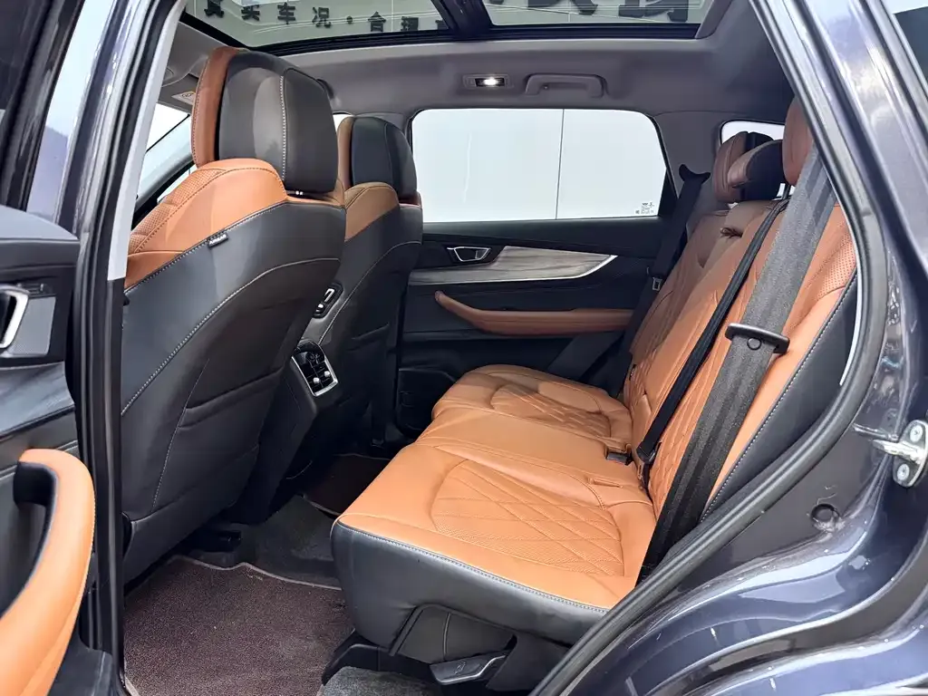 Chery Tiggo 8 PLUS — фото 9