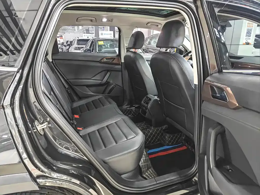 Volkswagen Tharu 2022 из CN, фото 10