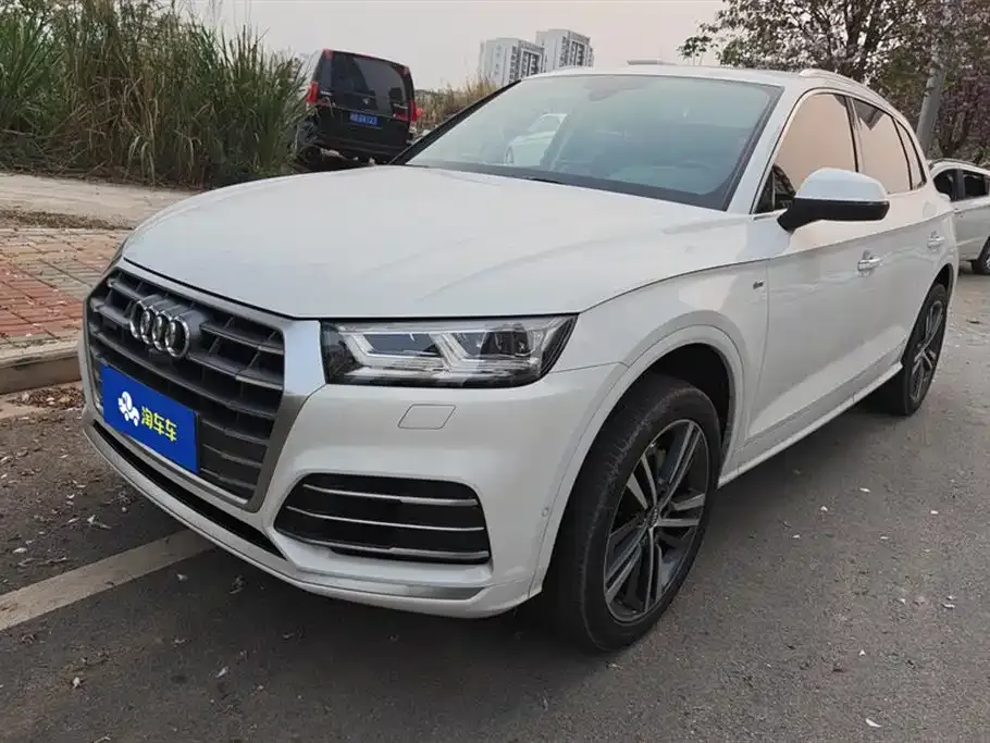 Audi Q5L 2021 из CN, фото 1
