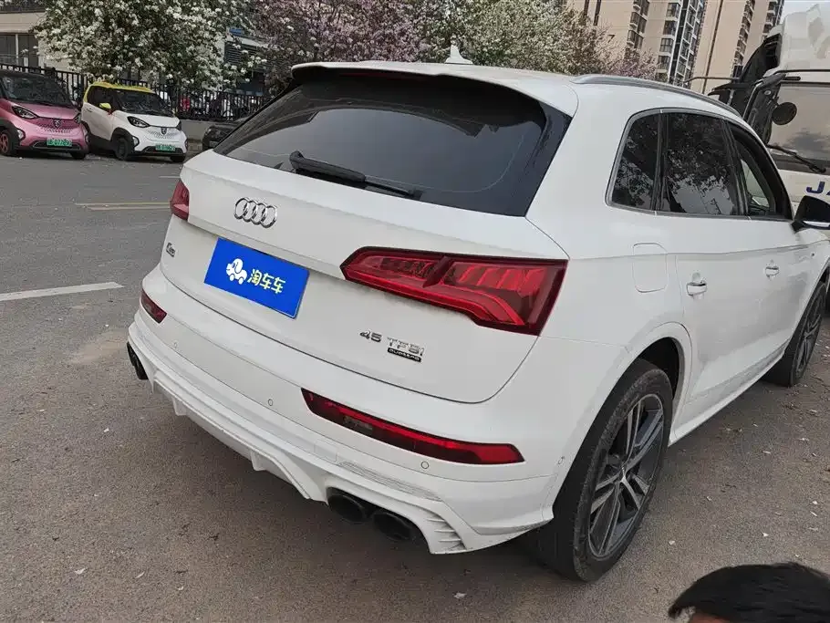 Audi Q5L 2021 из CN, фото 5