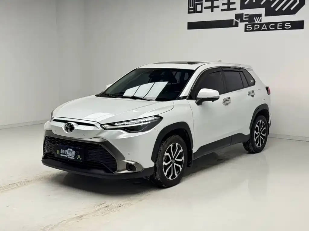 Toyota Frontlander 2023 из CN, фото 1