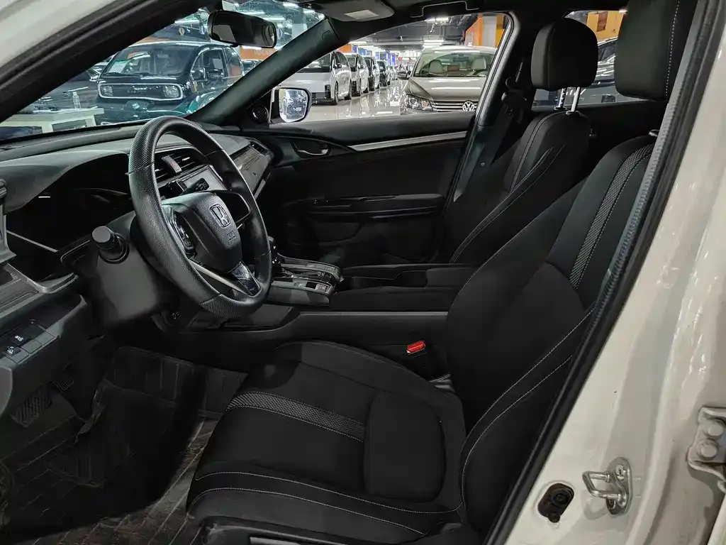Honda Civic 2023 из CN, фото 2