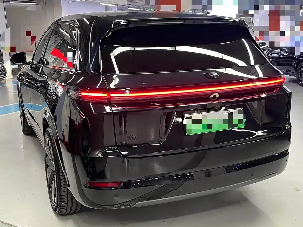 Li Auto L7 — фото 9