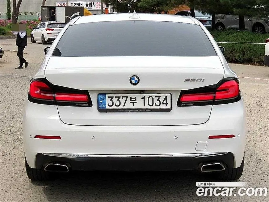 BMW 5-Series 2022 из KR, фото 8