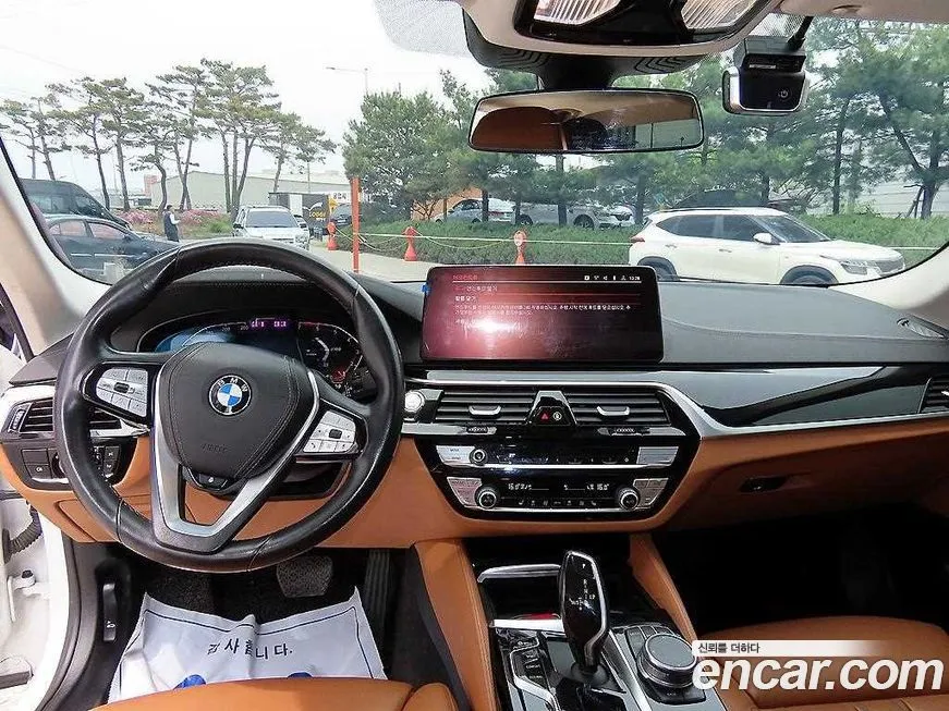 BMW 5-Series 2022 из KR, фото 3