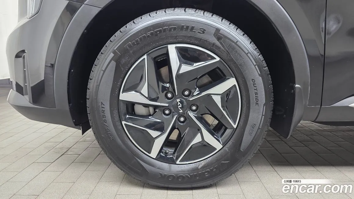 Kia Sorento — фото 8