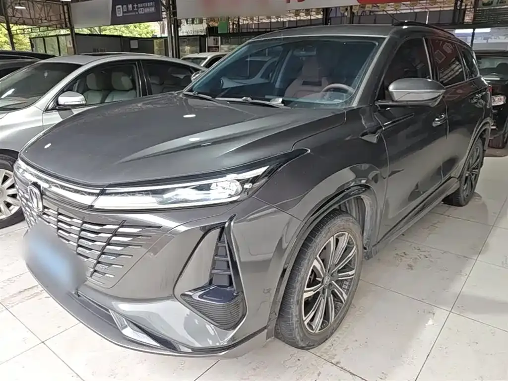 Changan CS75PLUS — фото 1