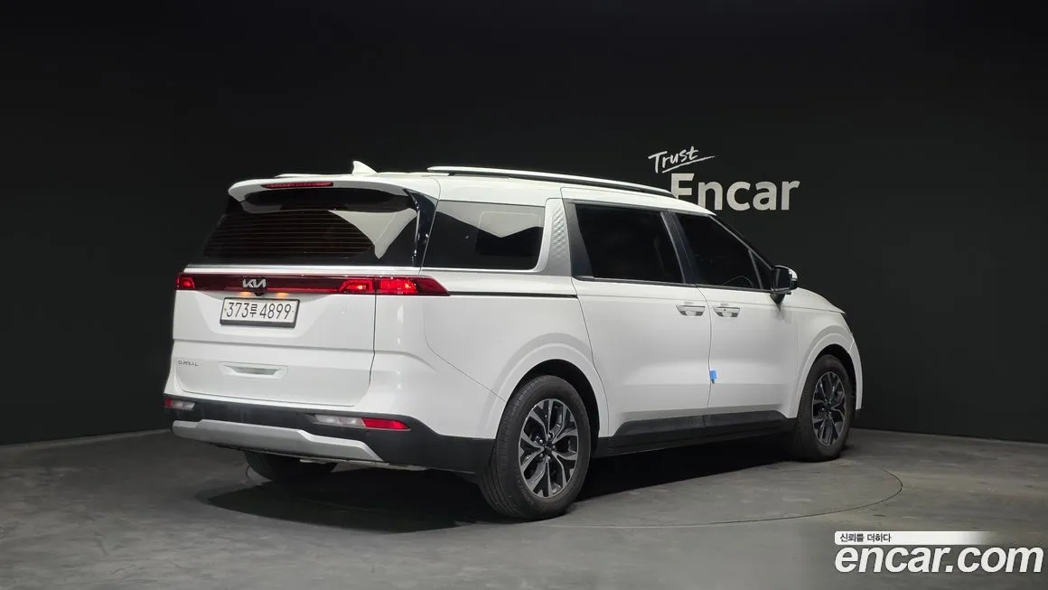 Kia Carnival — фото 2
