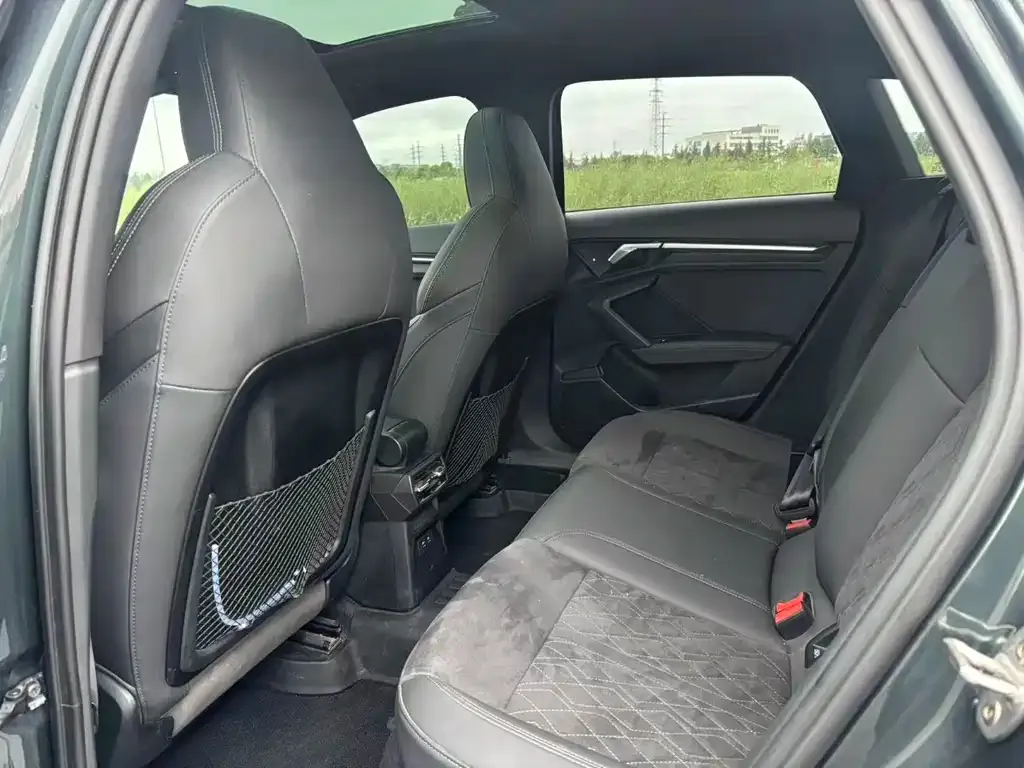 Audi A3 2023 из CN, фото 6