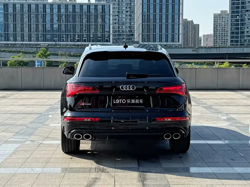 Audi SQ5 2023 из CN, фото 7