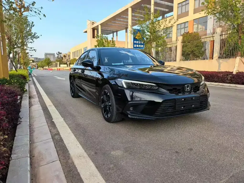 Honda Civic 2023 из CN, фото 1