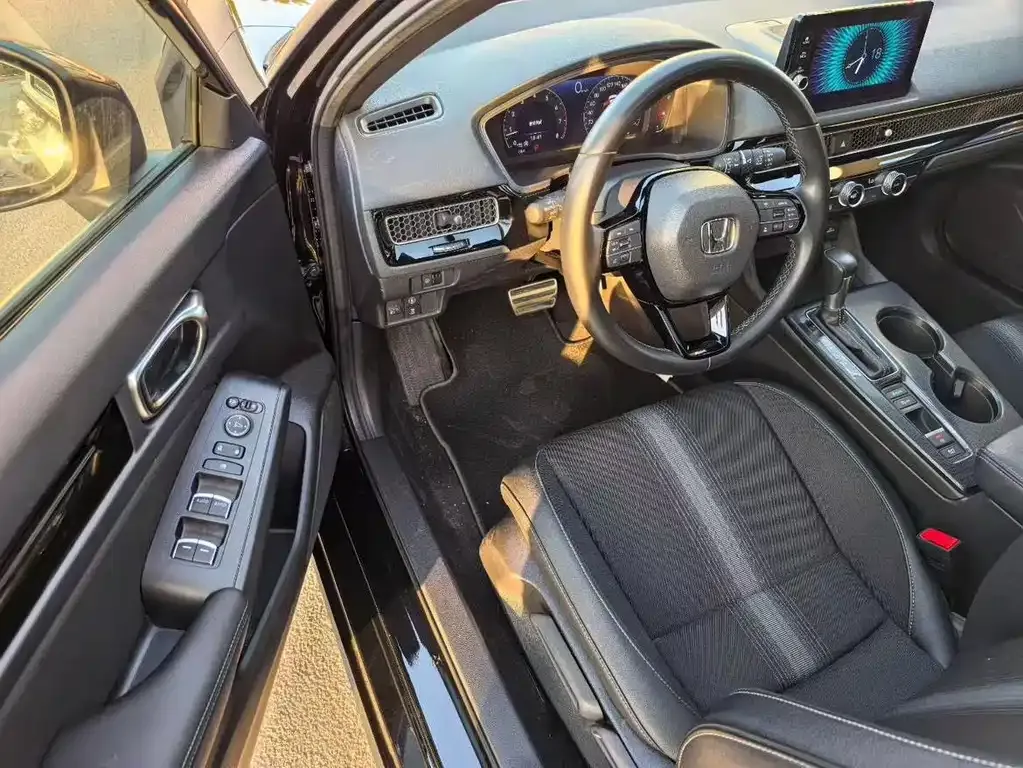 Honda Civic 2023 из CN, фото 4