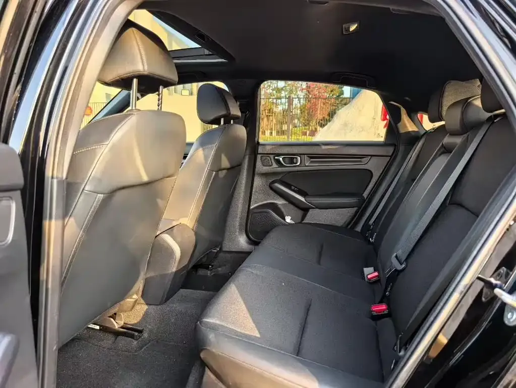 Honda Civic 2023 из CN, фото 3