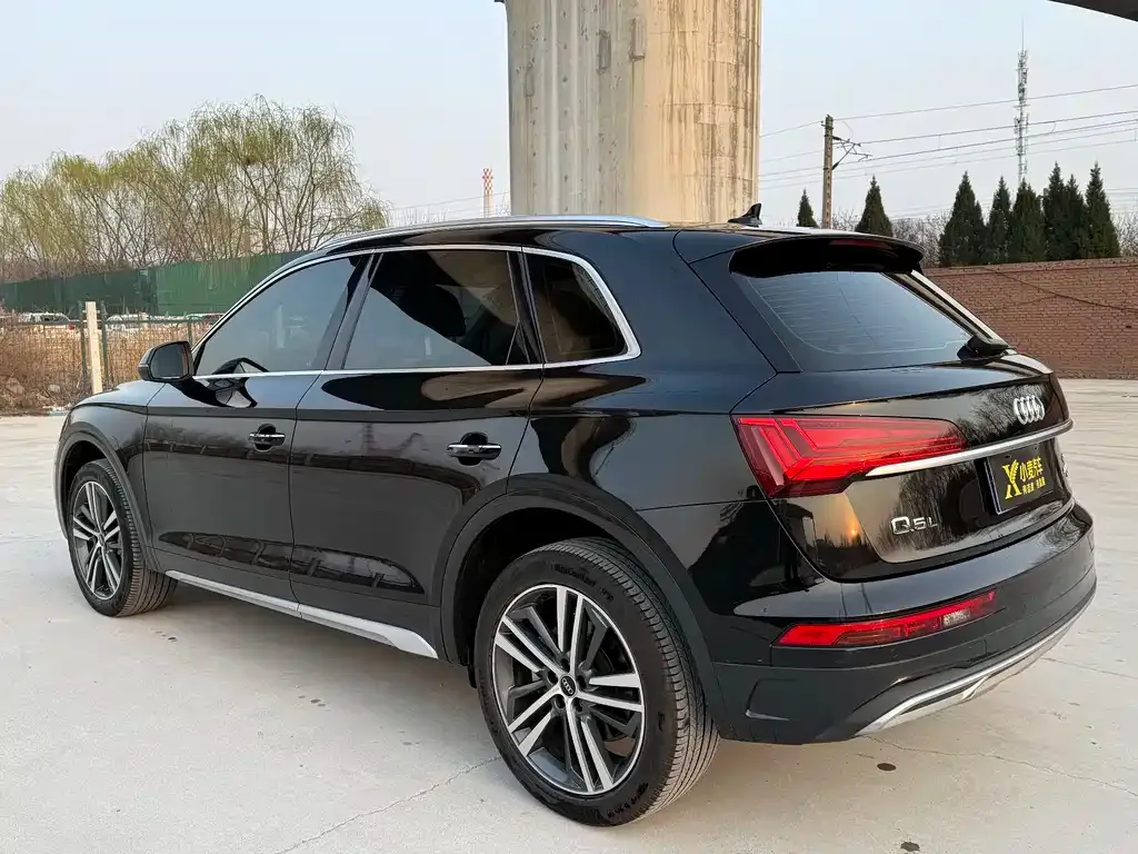 Audi Q5L 2021 из CN, фото 7