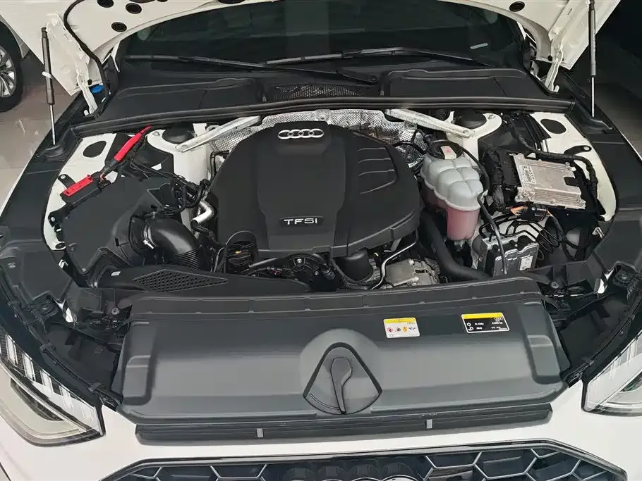 Audi A4L 2022 из CN, фото 7