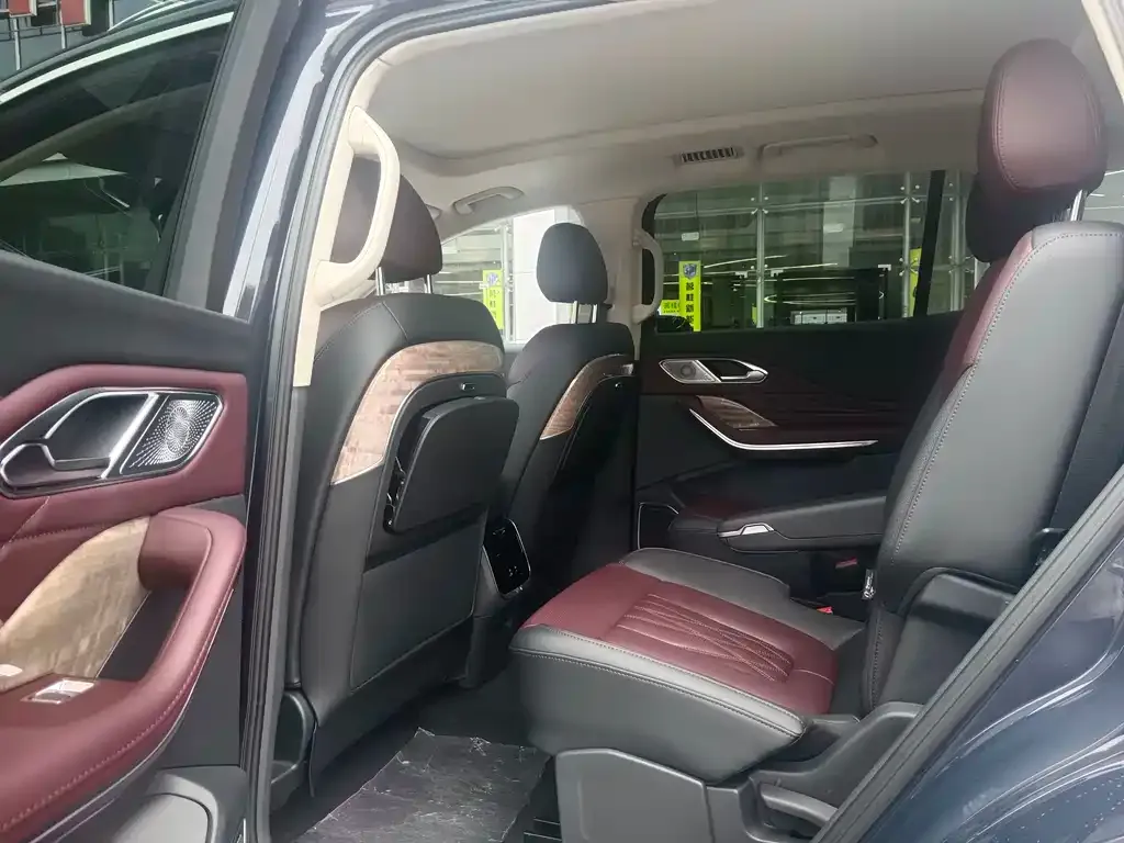 Hongqi HS7 2023 из CN, фото 3