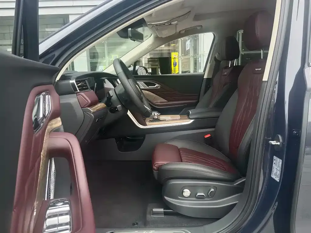 Hongqi HS7 2023 из CN, фото 2