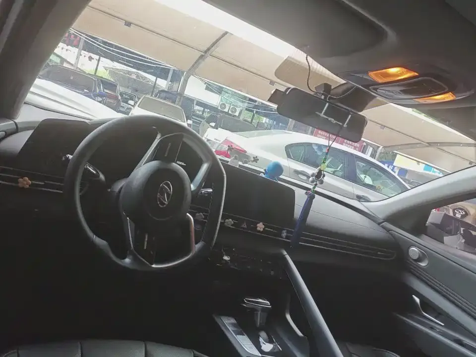 Hyundai Elantra 2022 из CN, фото 9