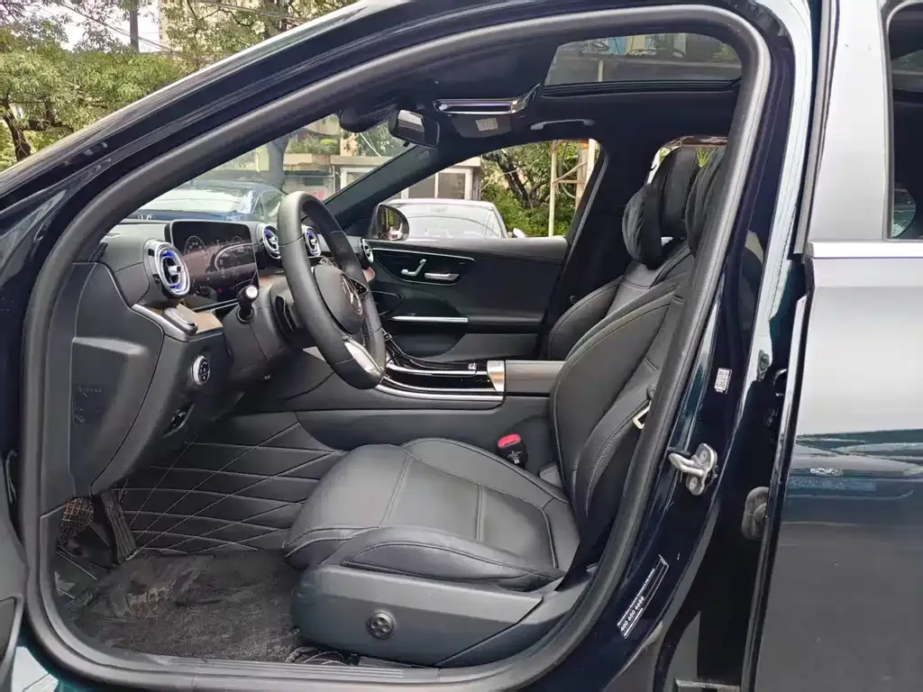 Mercedes-Benz C-Class 2024 из CN, фото 3