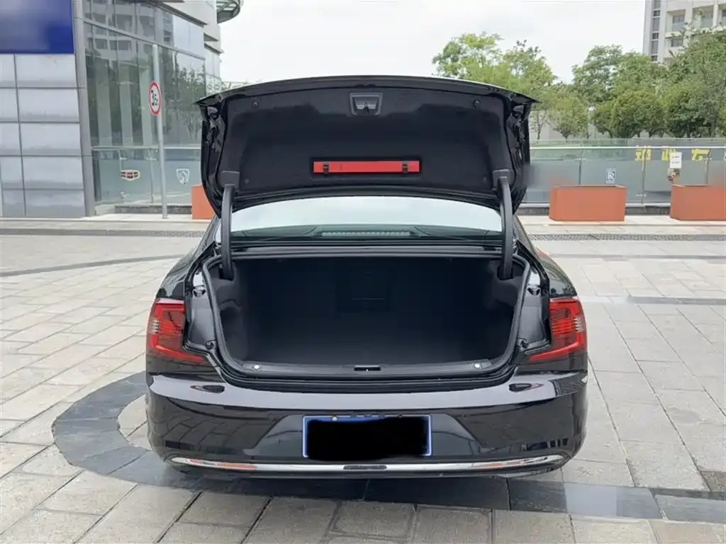 Volvo S90 2024 из CN, фото 4
