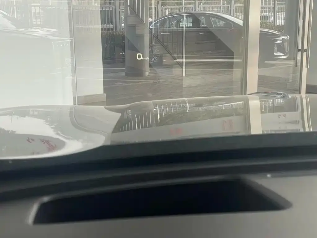 Hongqi HS5 2025 из CN, фото 2