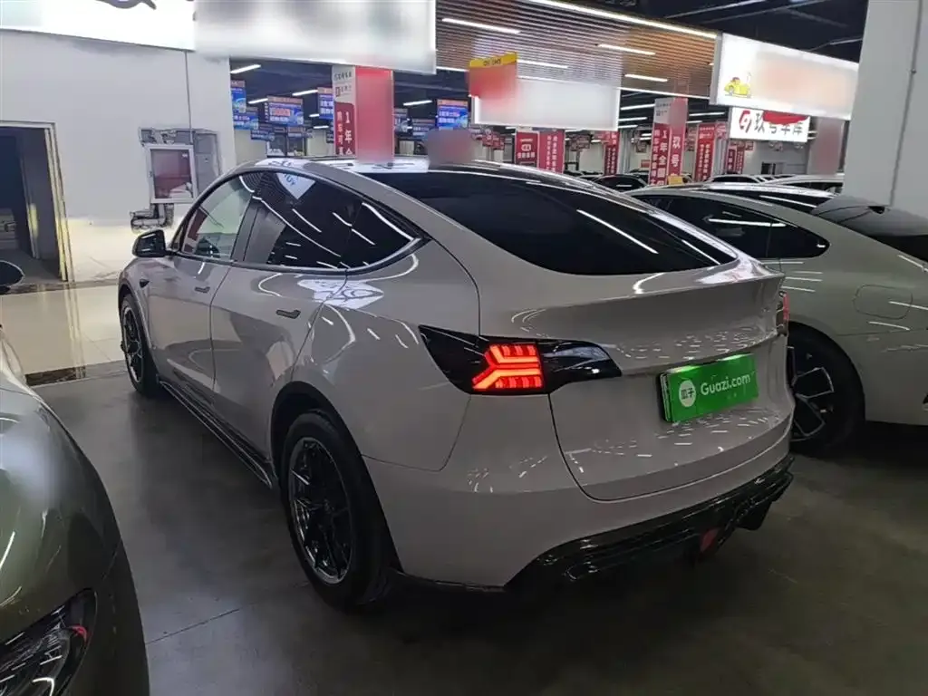 Tesla Model Y 2022 из CN, фото 2